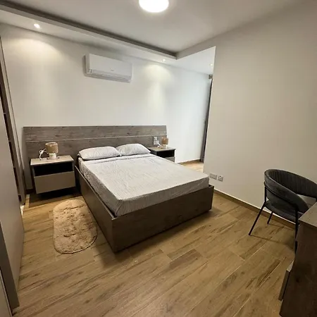 - Modern 3 Bedroom - Side Seaview Gzira