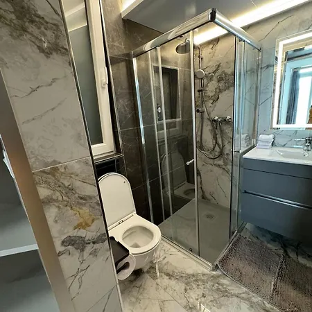 - Modern 3 Bedroom - Side Seaview Apartment Gzira